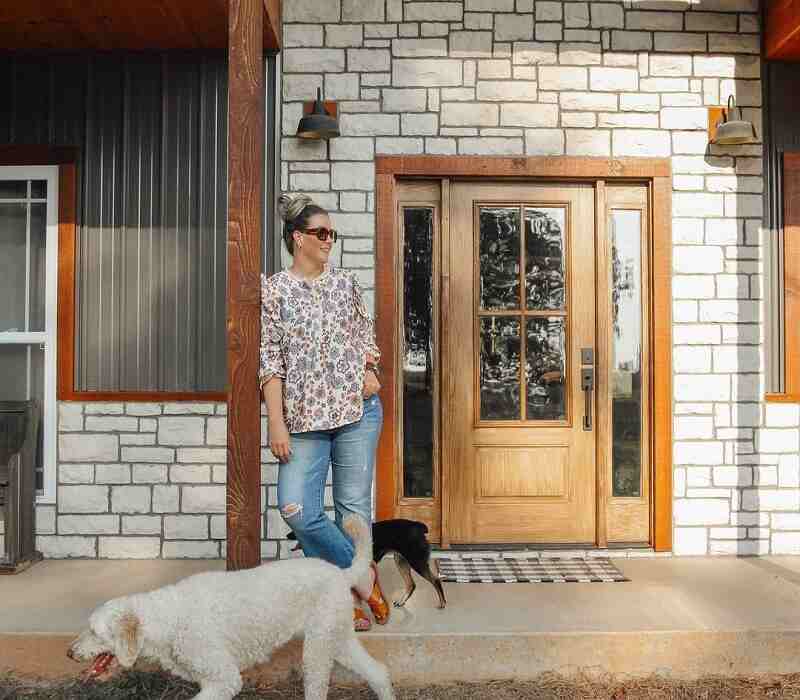 "Wife Crazy Stacie at Her Small-Town Home with Pets: Family, Lifestyle, and Journey to Fame"